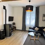 Jolie Maison Proche Centre Avec Jardin