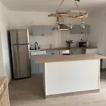 Jolie Maison Proche Centre Avec Jardin Appartamento *