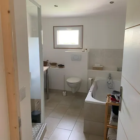 Jolie Maison Proche Centre Avec Jardin *