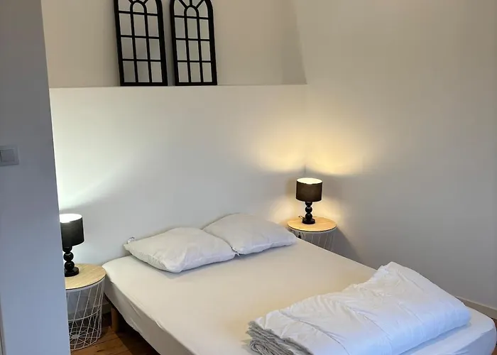 Jolie Maison Proche Centre Avec Jardin * Neuville-Saint-Remy