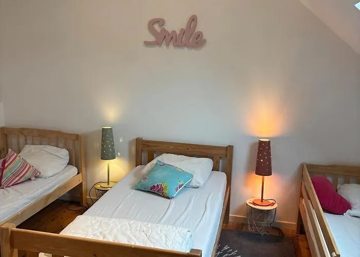 Jolie Maison Proche Centre Avec Jardin *