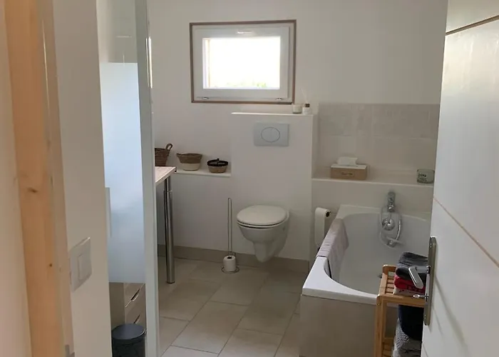 Jolie Maison Proche Centre Avec Jardin *