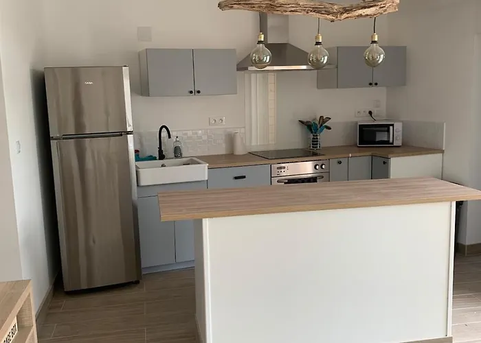 Jolie Maison Proche Centre Avec Jardin Appartamento *